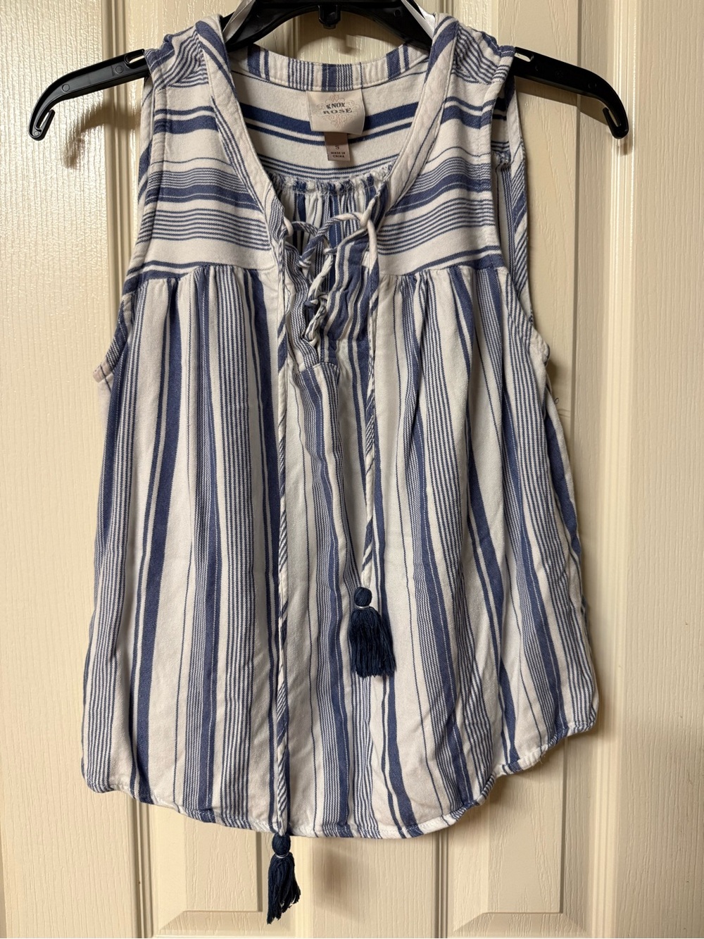 Knox Rose White and Blue Striped Sleeveless Lace-Up Camisole
